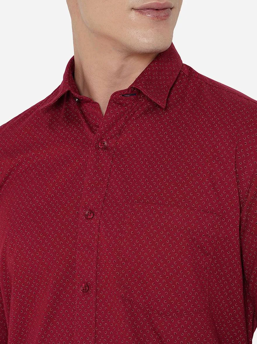 Coral Red Printed Slim Fit Casual Shirt | JadeBlue