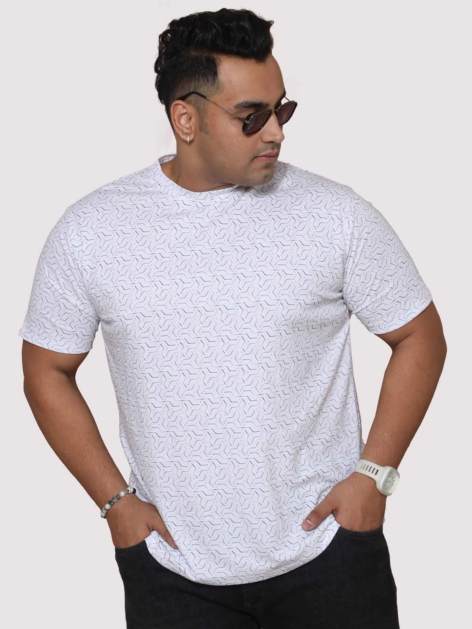 Men Plus Size Abstract Geometric Pattern  Digital Printed Round Neck T-shirt