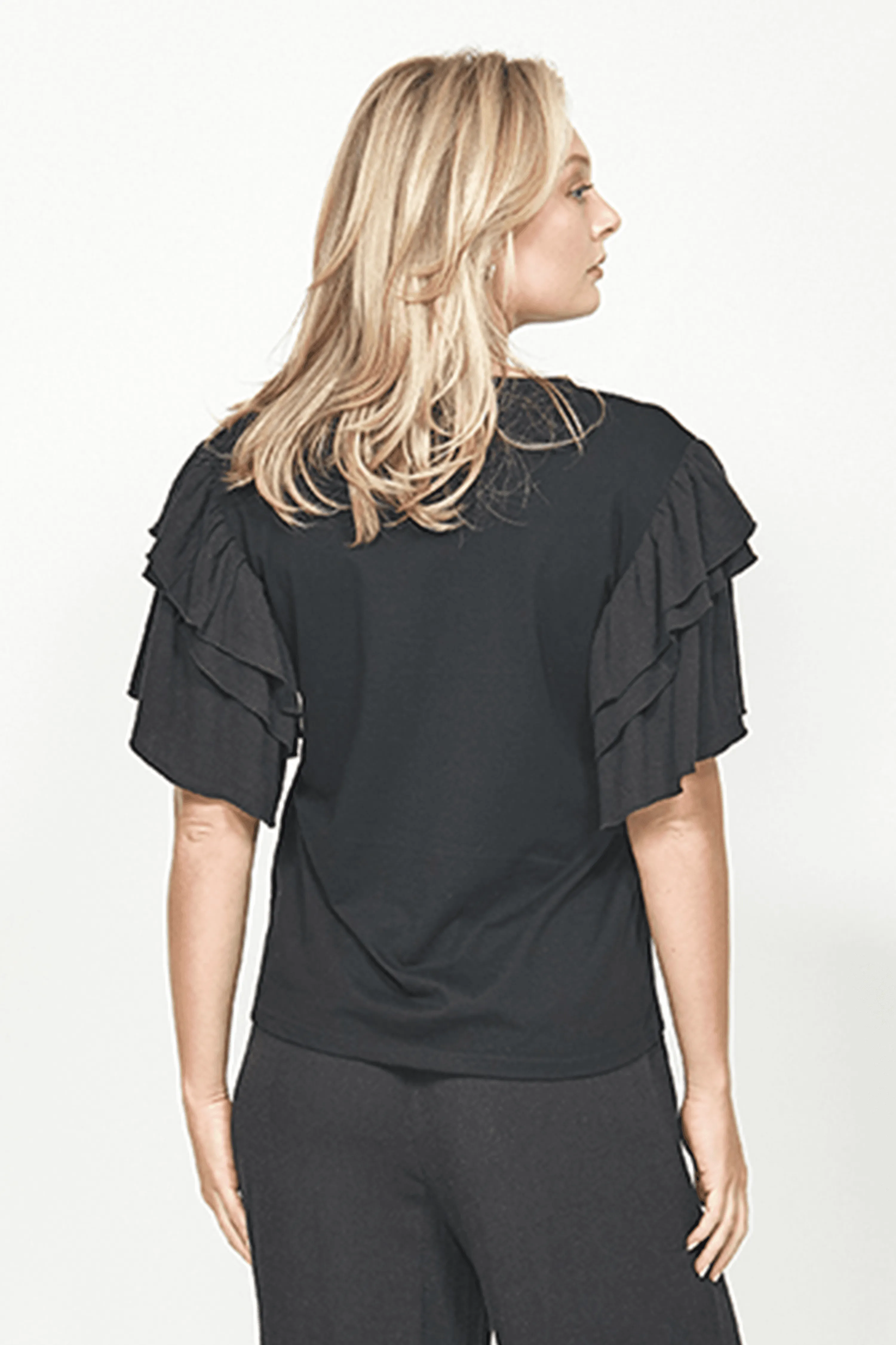 Murmur SS Ruffle Black Tee