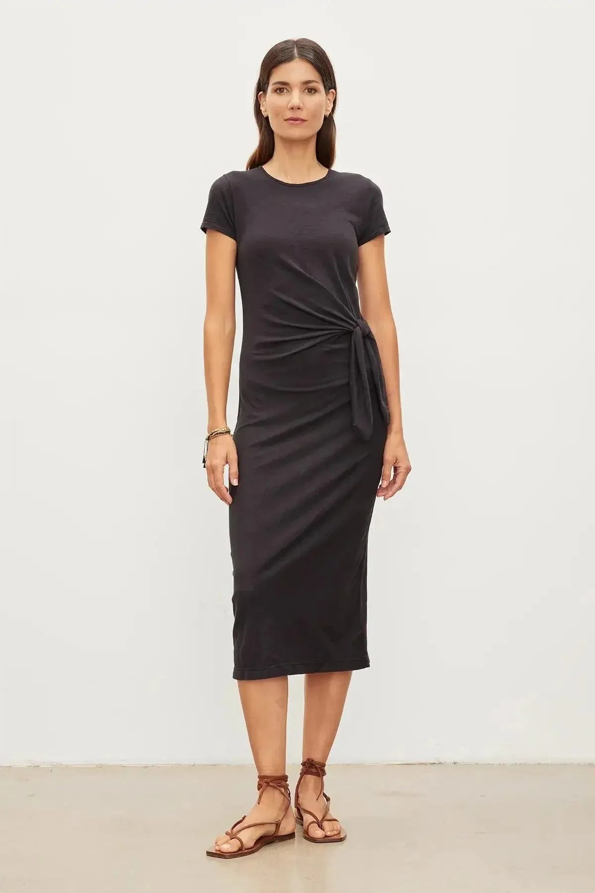 Velvet - Darcy Cotton Slub Midi Dress in black